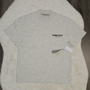 Fear of God ESSENTIALS T-Shirt Light Oatmeal